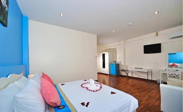 Villareal Heights Phuket Quarto foto